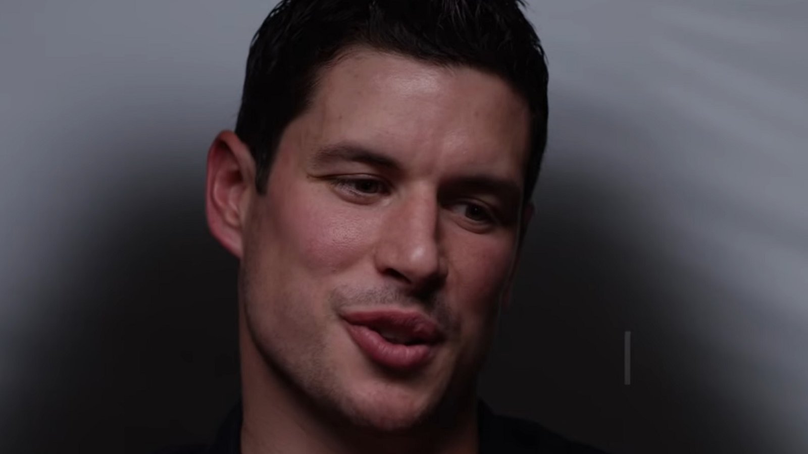 Crosby, Hall, MacKinnon, Oshie and other NHL stars share their favorite “hockey mom” stories.