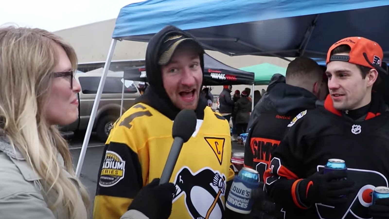 Flyers fans and Penguins fans attempt to say nice things about each other