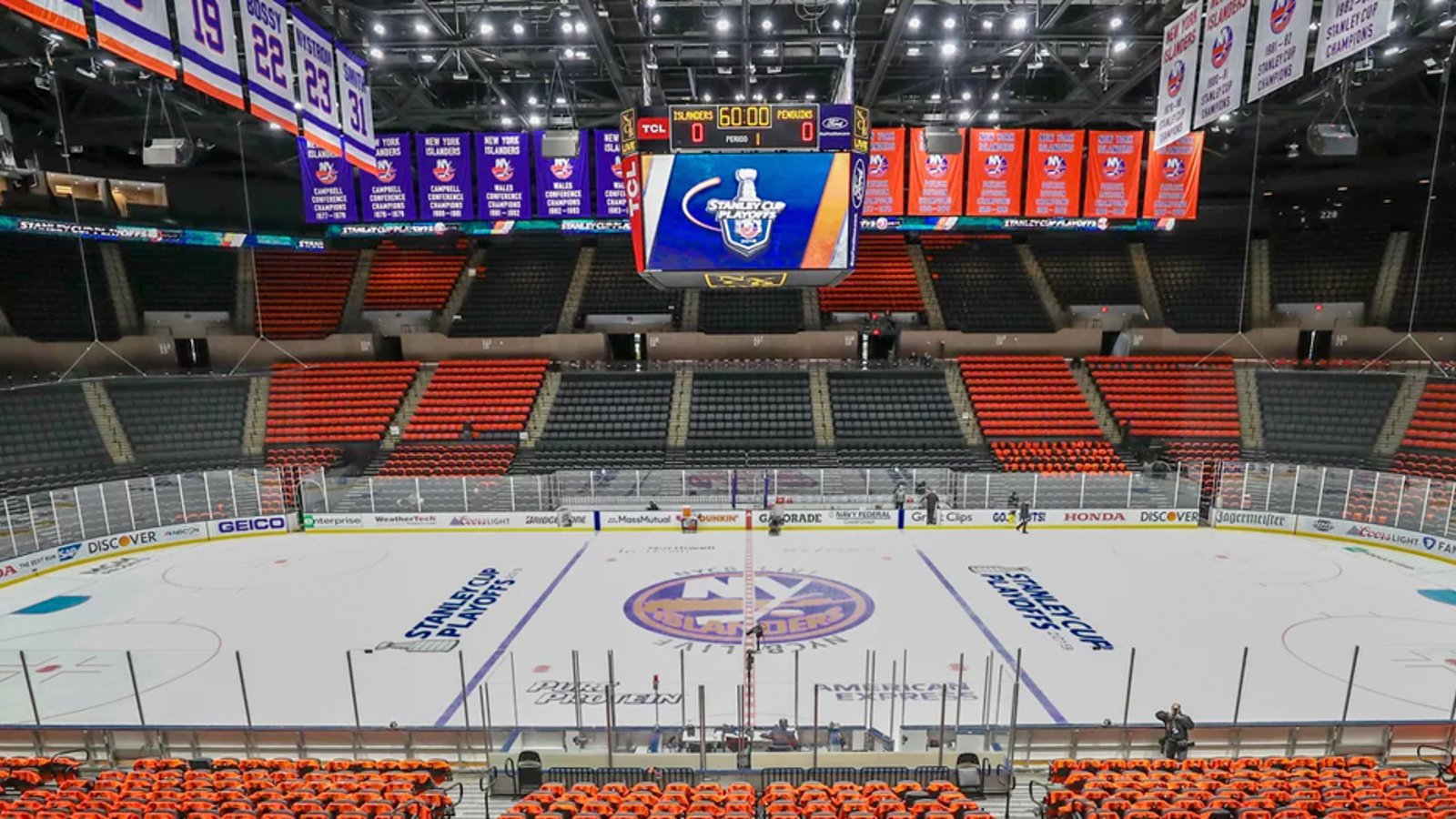 Nassau Coliseum, the Islanders’ current home arena, announces permanent closure