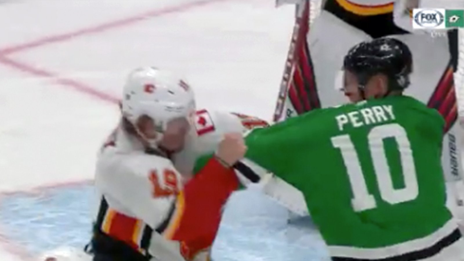 Tkachuk and Perry drop the gloves early in Game 1