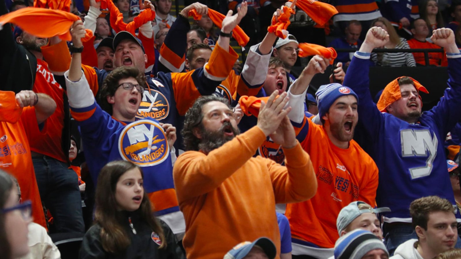 Islander fans raise over $4000 to fly a banner over Toronto that reads “Lets Go Islanders”