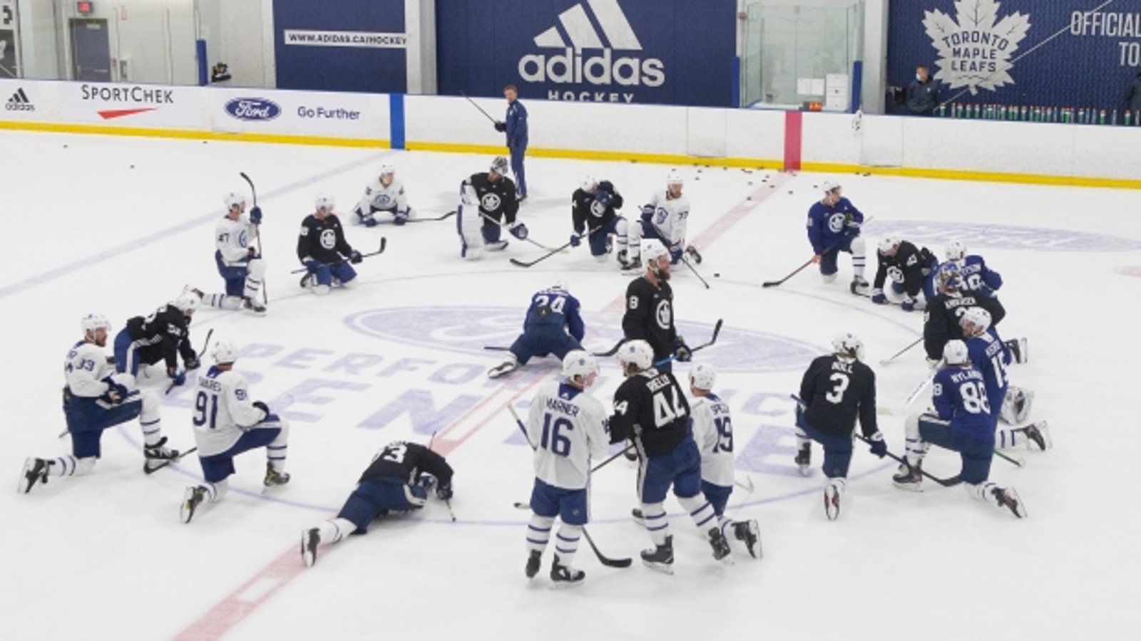 Leafs abruptly change lineup for tonight’s game despite earlier news