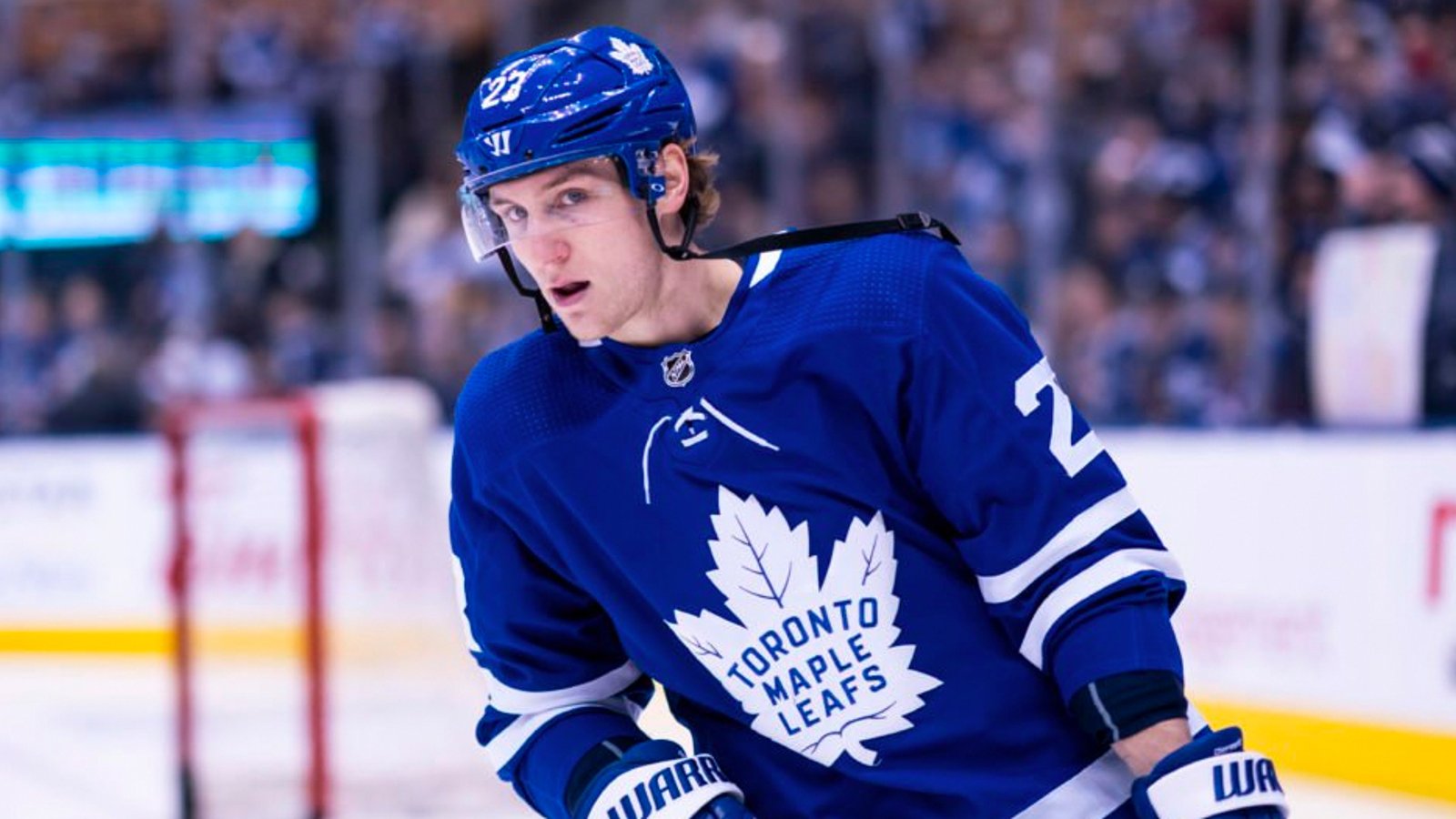 Dermott signs $3 million deal with Leafs