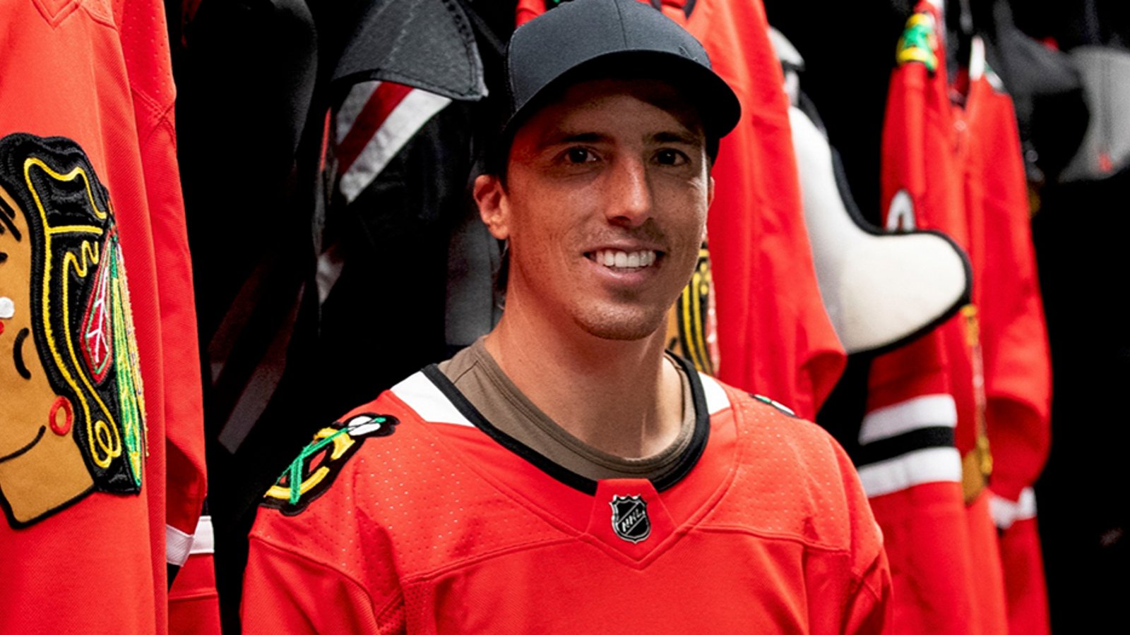 Chicago Blackhawks officially welcome Marc-Andre Fleury 