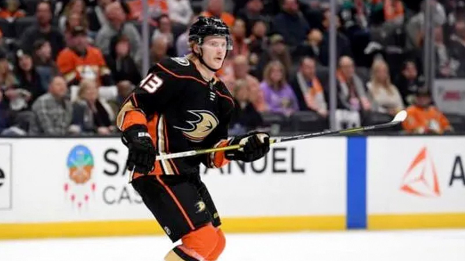 Danton Heinen, one of the few 40+ point players left in free agency, signs a one year deal