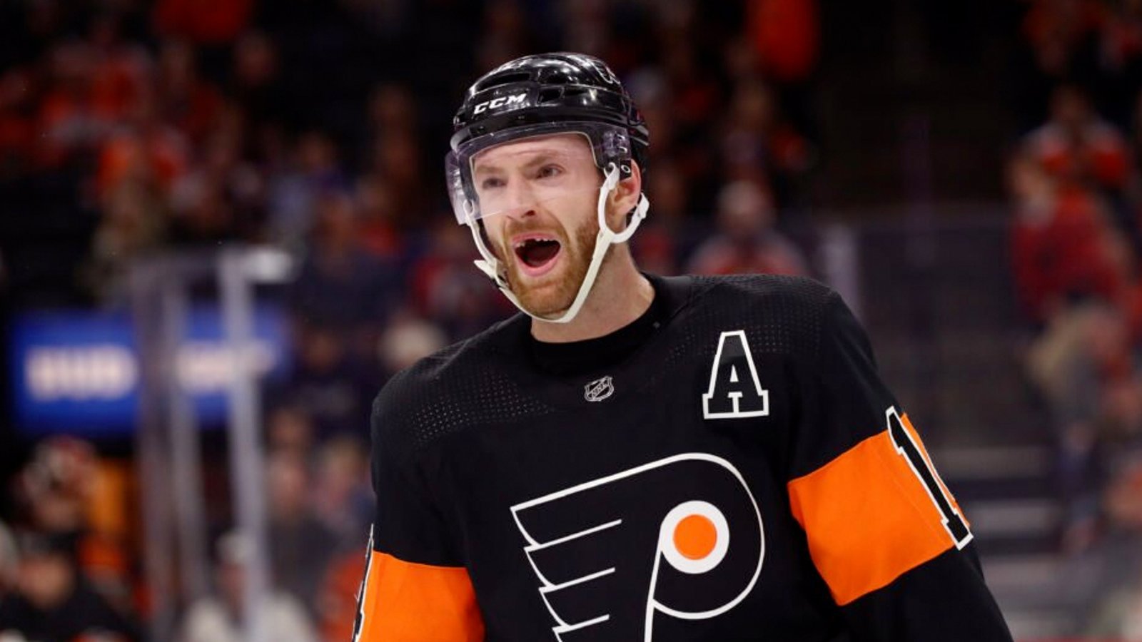 Sean Couturier re-ups with Flyers on a massive eight year deal