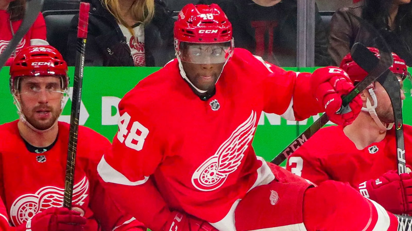 Red Wings sign forward Givani Smith