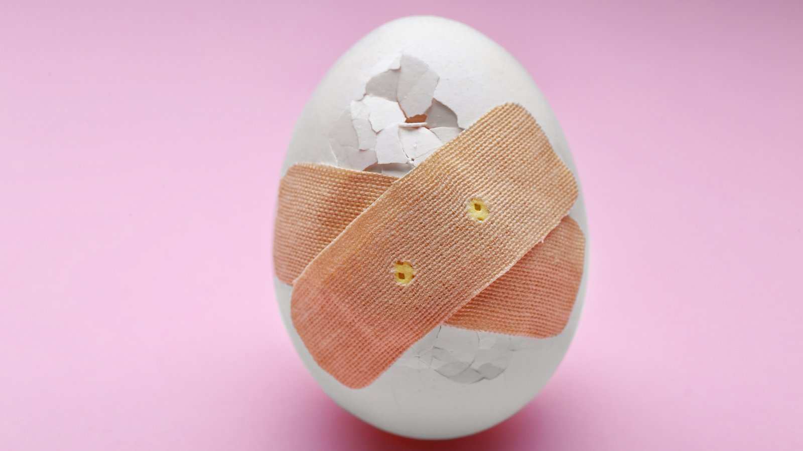 Voici comment reconnaître les œufs qui proviennent d’une poule malade