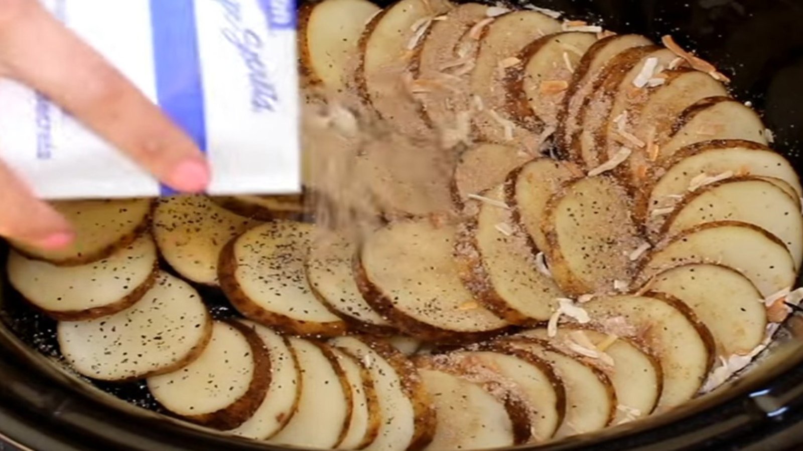 Ajoutez un sachet de soupe Lipton à sur vos pommes de terre et vous changerez totalement leur goût 