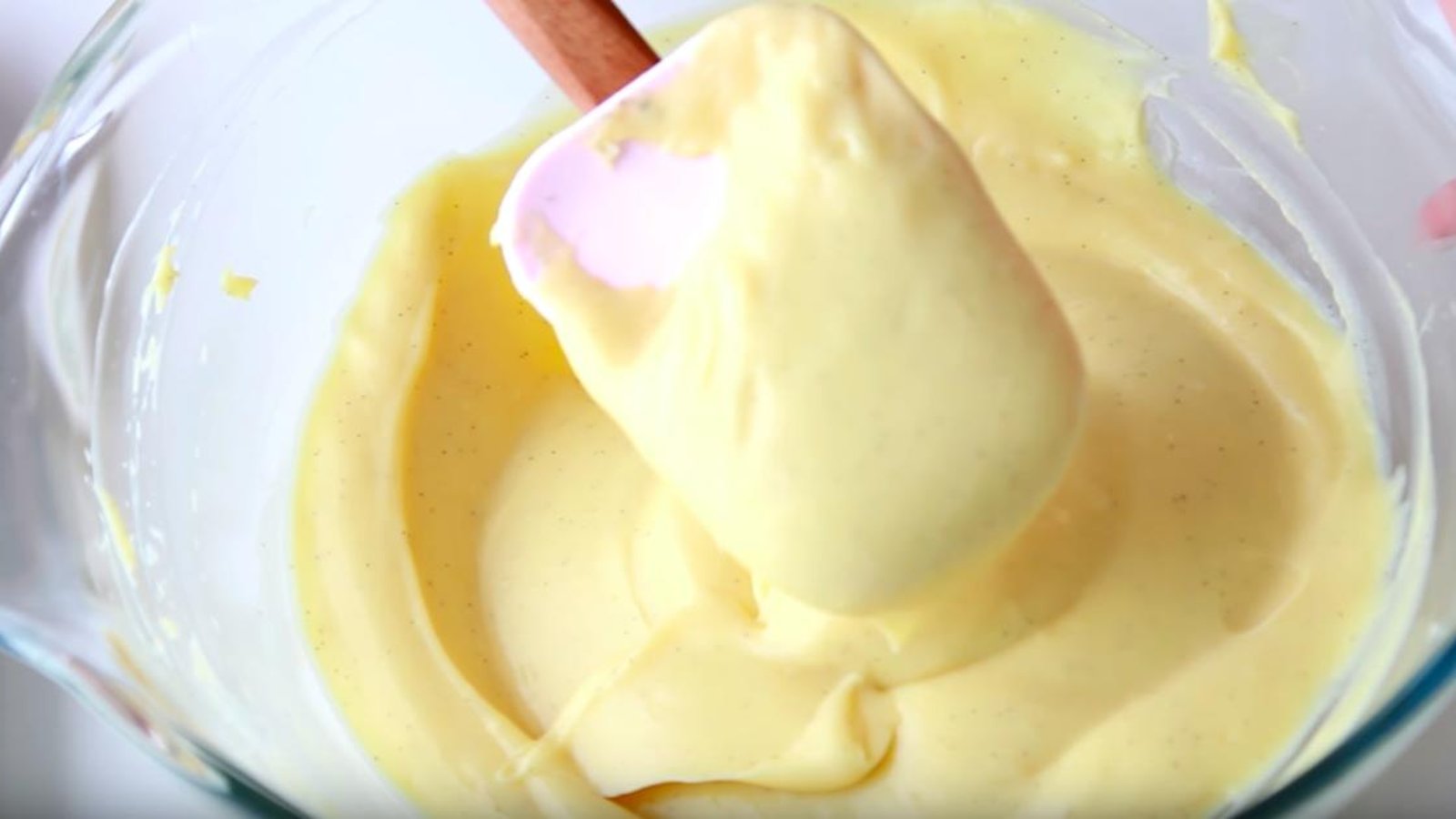 Une recette très simple de crème pâtissière