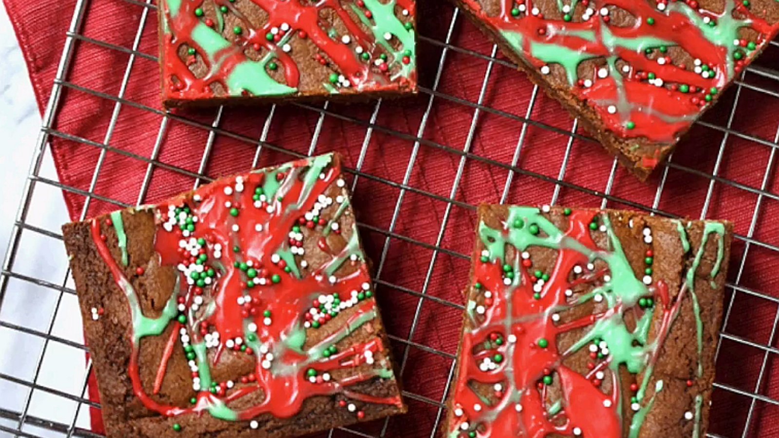 Délicieuses barres de biscuits de Noël au pain d'épice, un classique réinventé