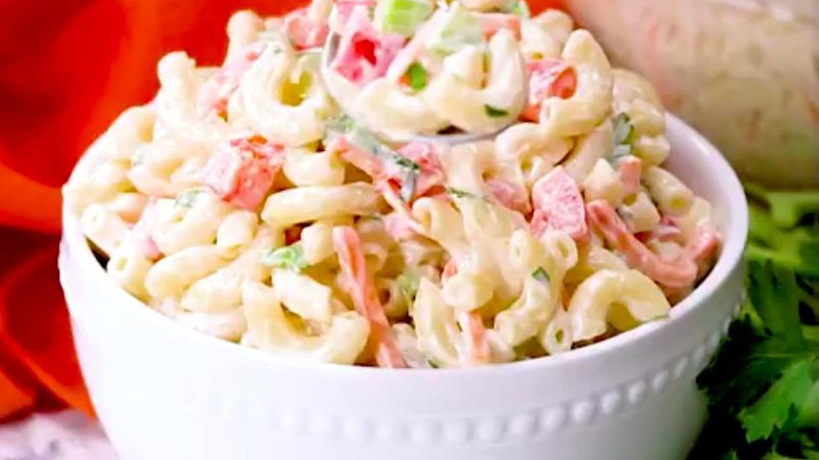 La meilleure recette de salade froide au macaroni que vous aurez mangée!