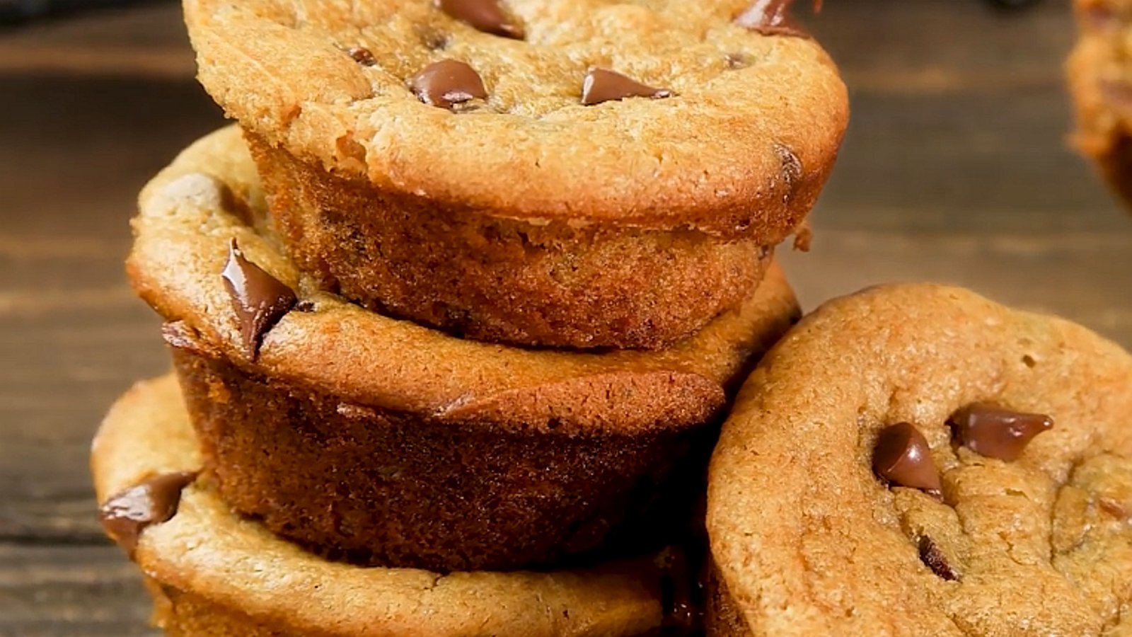 Petits muffins santé au beurre d'arachide et aux pépites de chocolat