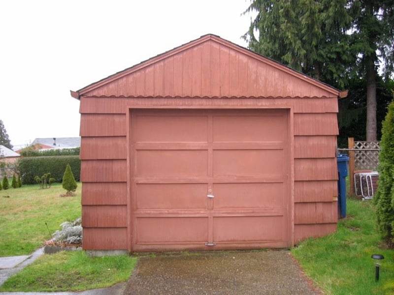 Une femme transforme un vieux garage en mini-maison aussi jolie que confortable!